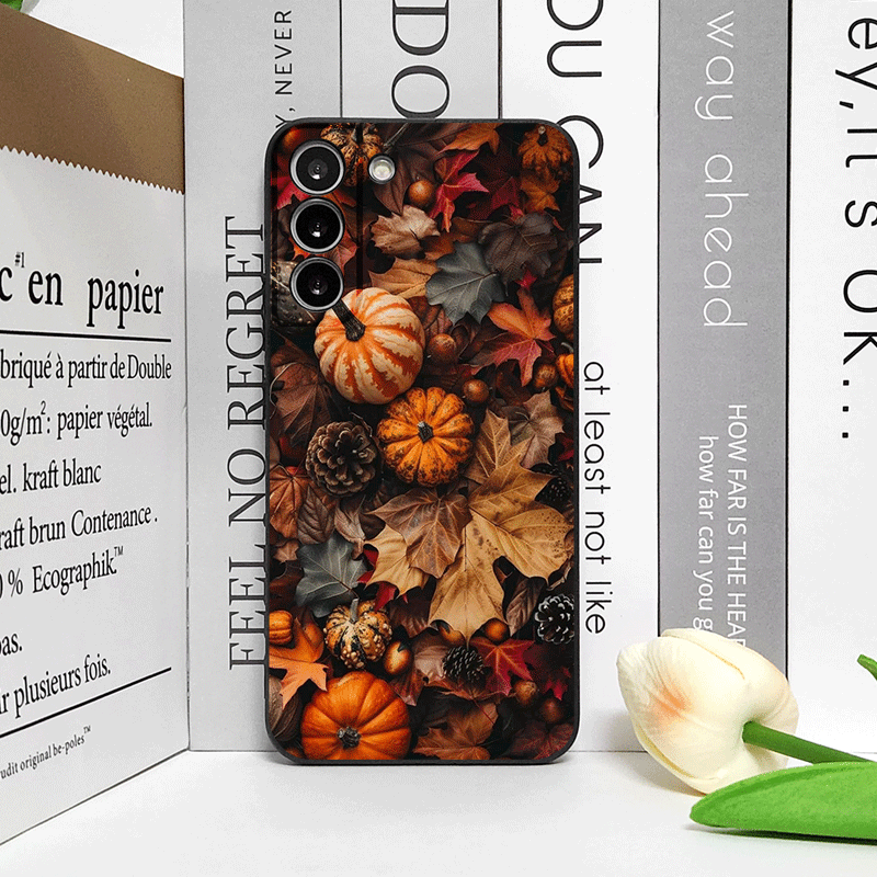 Jesienne liście klonu, dynia,  – Huawei Mate 60 recenzja i cena
